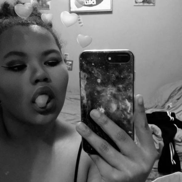 Meet your Posher, Brianna - Picture 1 of 1